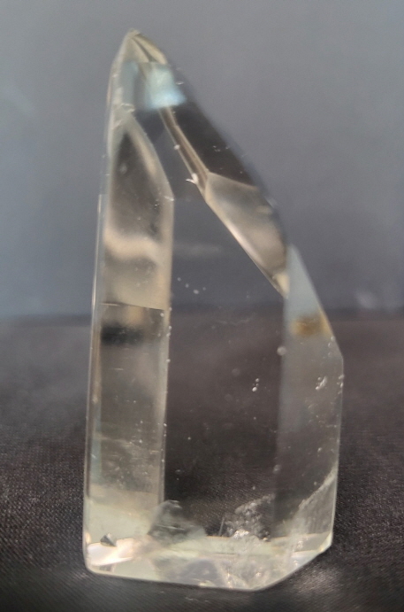 타뷸러 쿼츠 (Tabuiar Quartz)