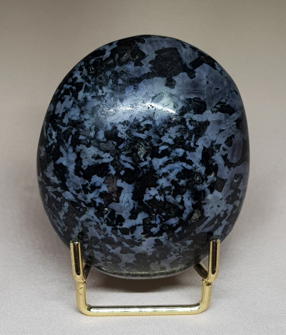 멀리나이트( Merlinite)자갈형