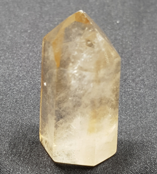 황수정 작은육각주