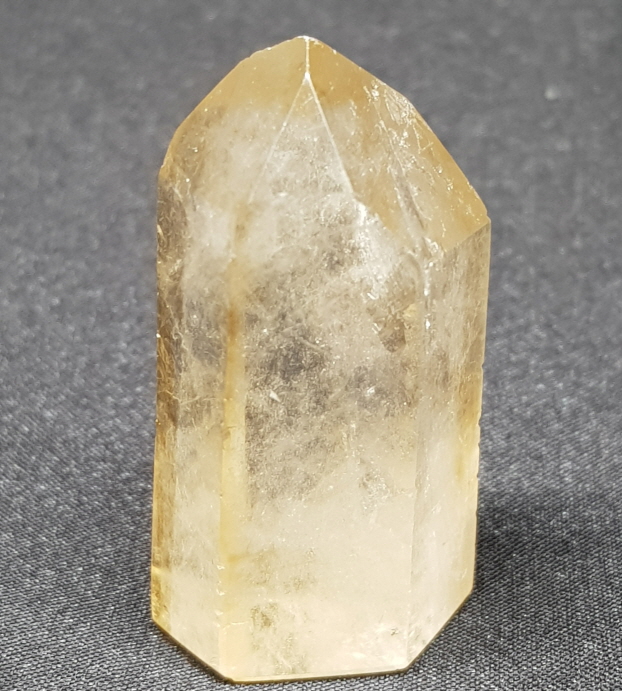 황수정 작은육각주