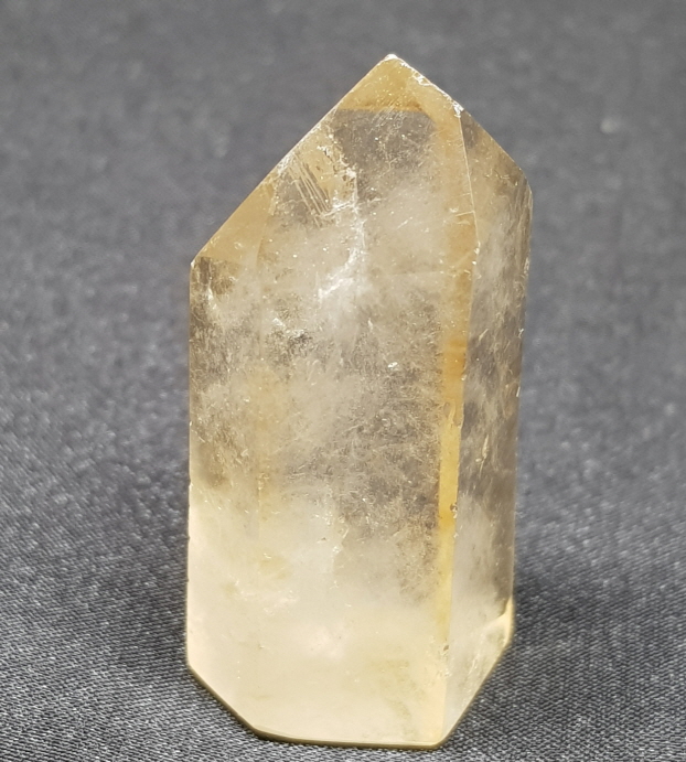 황수정 작은육각주