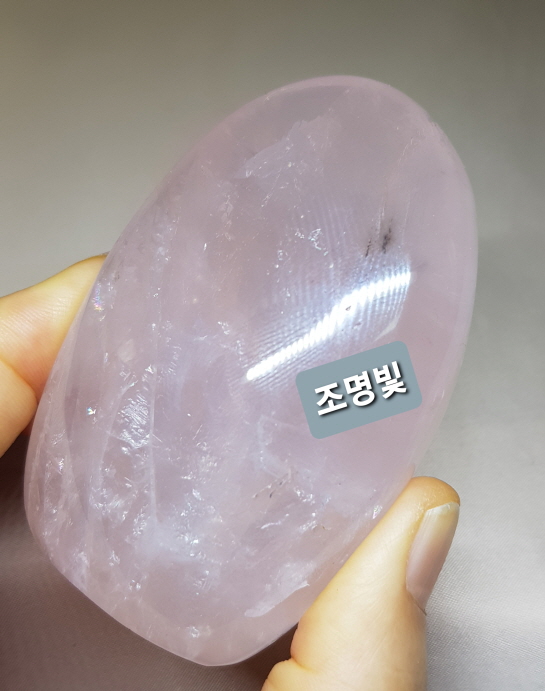 장미수정 입석형