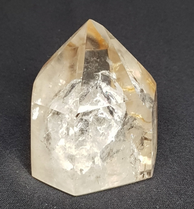 색감 연한무지개 황수정