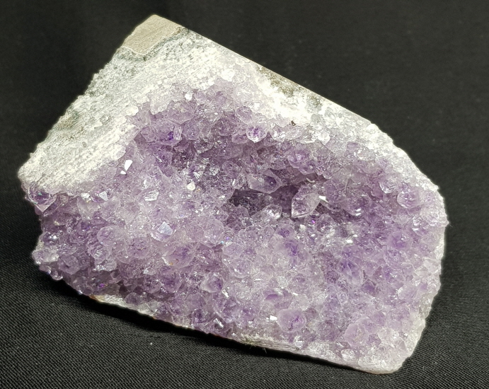 작은 자수정지오드